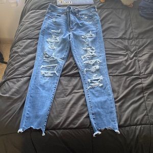 AMERICAN EAGLE Women’s Ripped Hi Rise Next Level Stretch Jeans, Size 12
